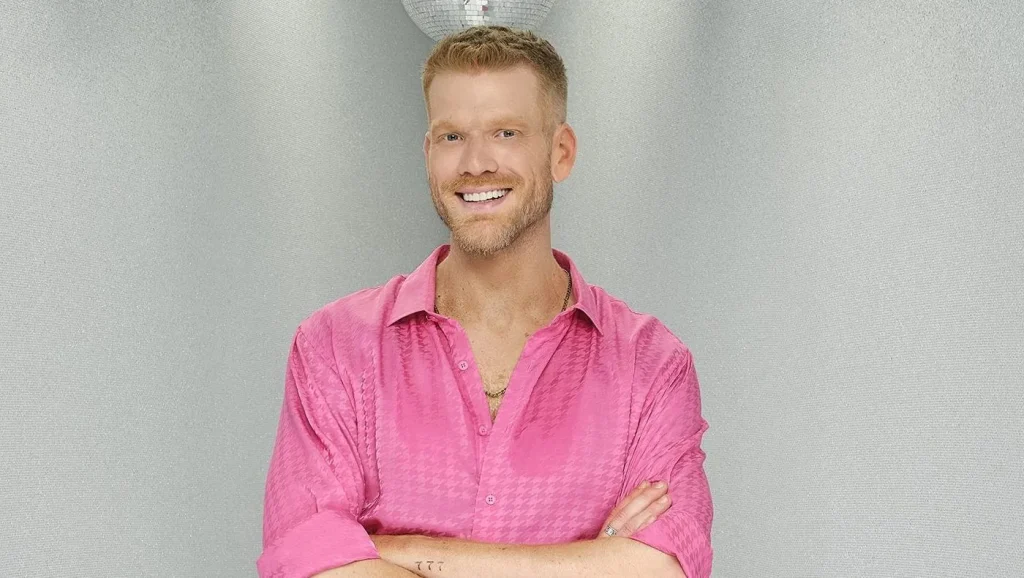 Scott Hoying gay