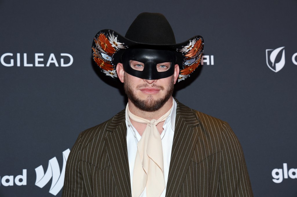 Orville Peck se ha atrevido a desnudar en la revista Paper. (Getty)