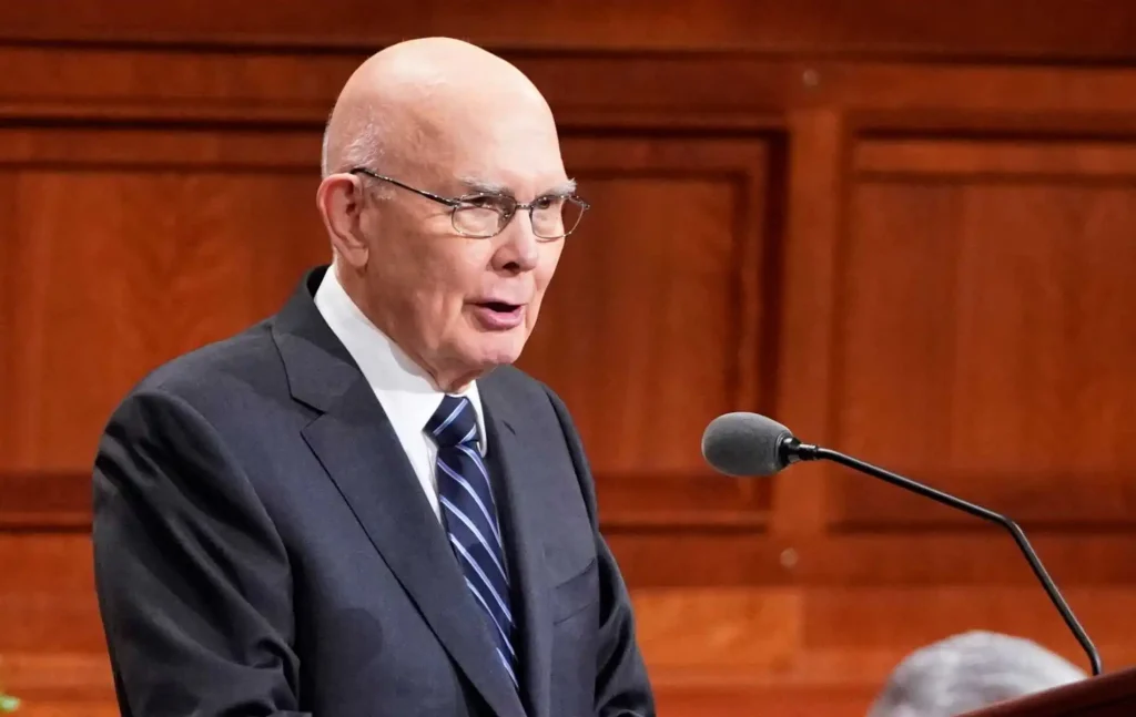 Anti-LGBTQ+ El ex juez Dallin Oaks se convertirá en un nuevo jefe de los mormones