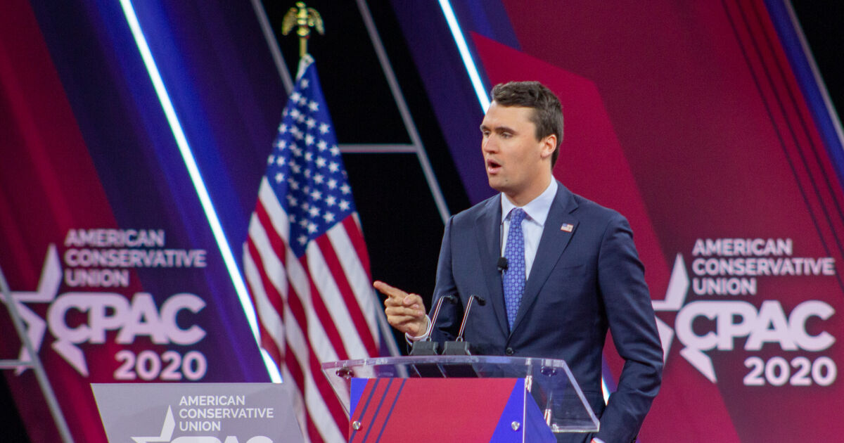 El padre de la víctima de disparos de la escuela le ruega a Trump por el control de armas después de la muerte de Charlie Kirk
