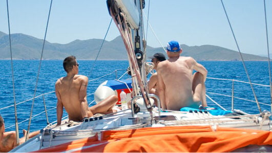 Lo creas o no: estos son los mejores cruceros opcionales de ropa gay que puedes tomar por el mundo