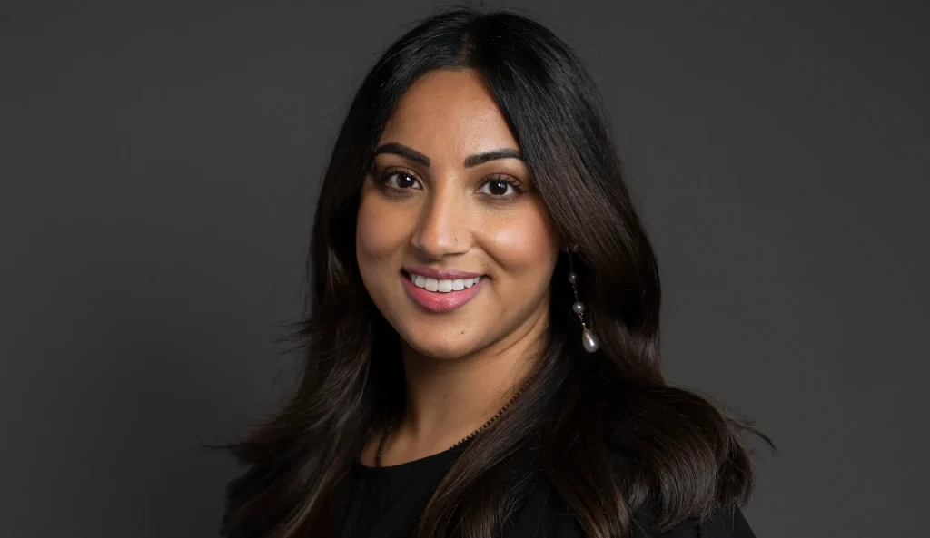 MP conservador acusado de "difundir la información errónea" con el poste de alimentación en el pecho del NHS