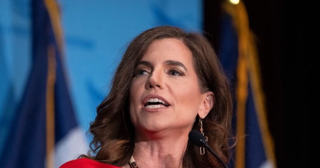Nancy Mace se enfurece sobre el niño 'Ideología mentalmente enferma' después de la escuela 'a leer el libro inclusivo