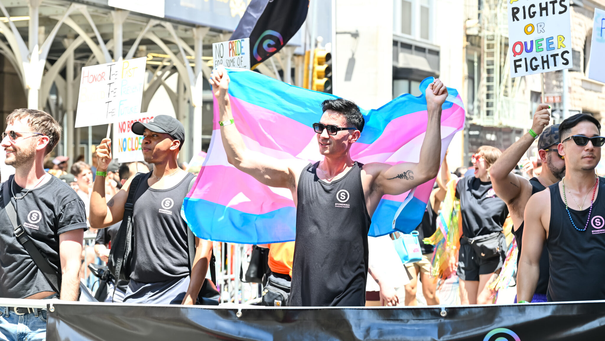 Stonewall Community Foundation presenta primero los beneficiarios de 'reclamar nuestro poder'