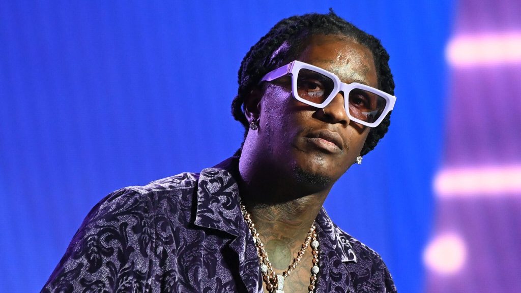 Young Thug dice 'Los hombres homosexuales' que pasan rectos 'rompen el' código de hombre ':' No puedo mirarte lo mismo '