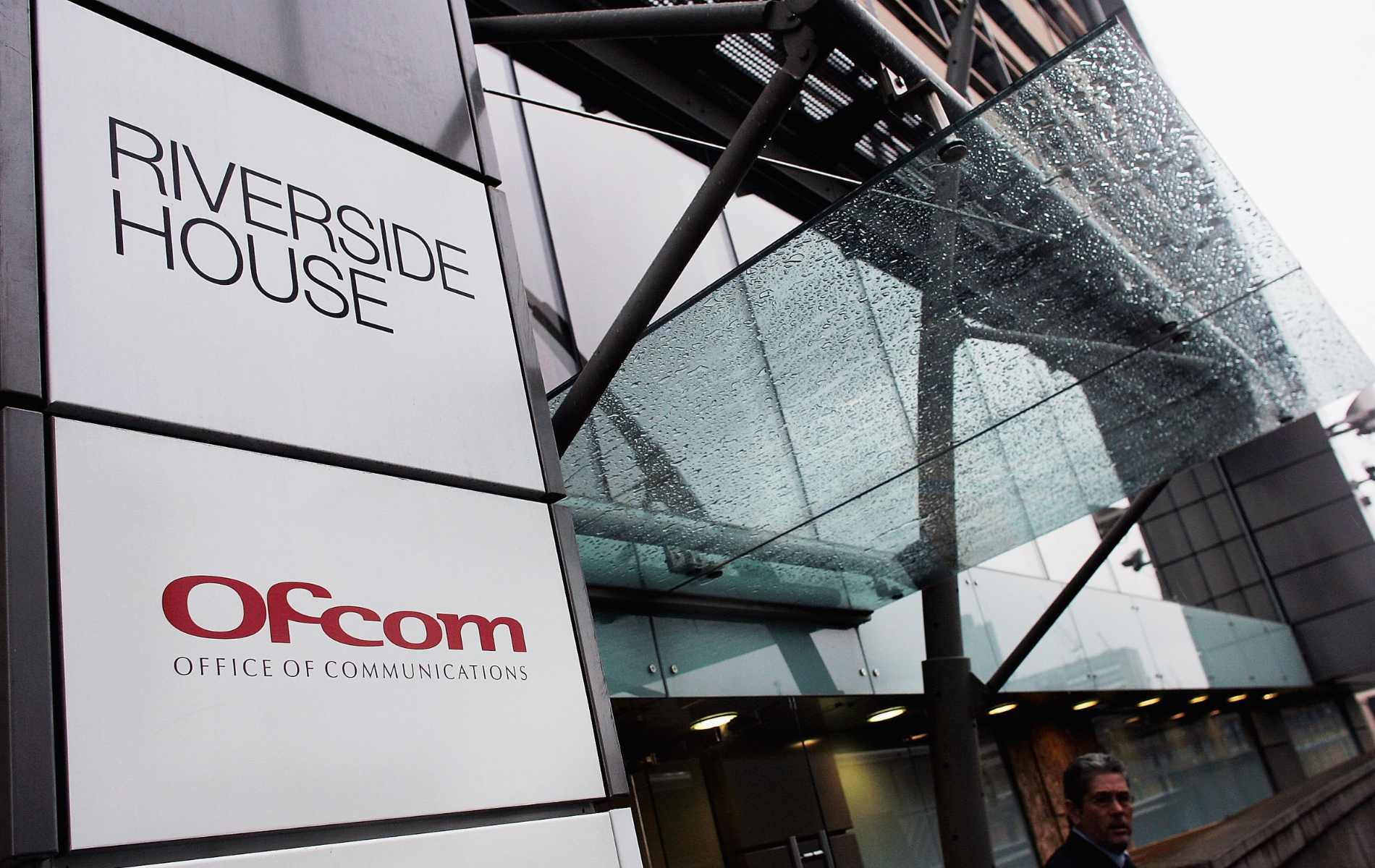 Jefe de radio 'desconcertado' después de que Ofcom dictaminara que la estación LGBTQ+ no transmite suficiente contenido LGBTQ+