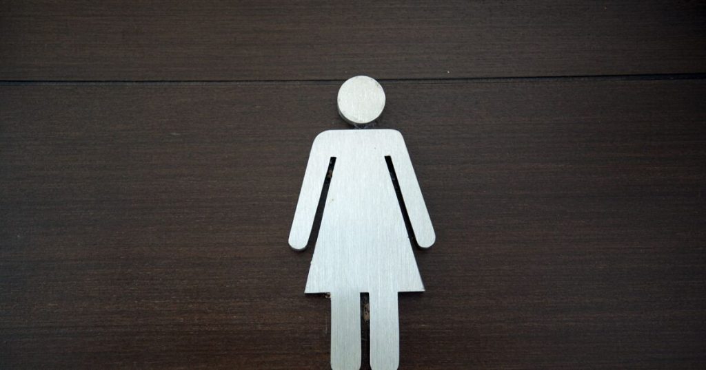 El empleado de Terf admite que el solo baño secreto cis en el trabajo del trabajo: no "sacrificaré mi privacidad, mi dignidad"