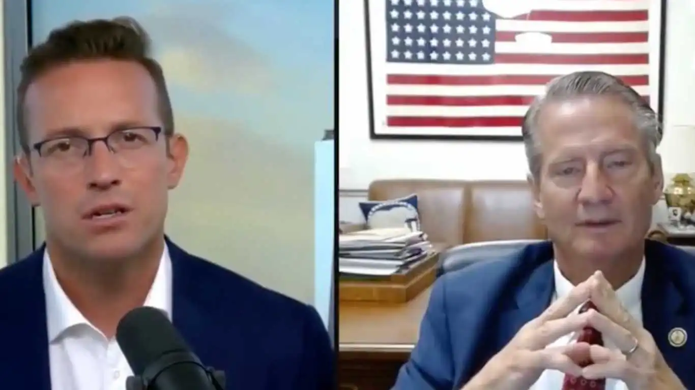 Tim Burchett and Benny Johnson.