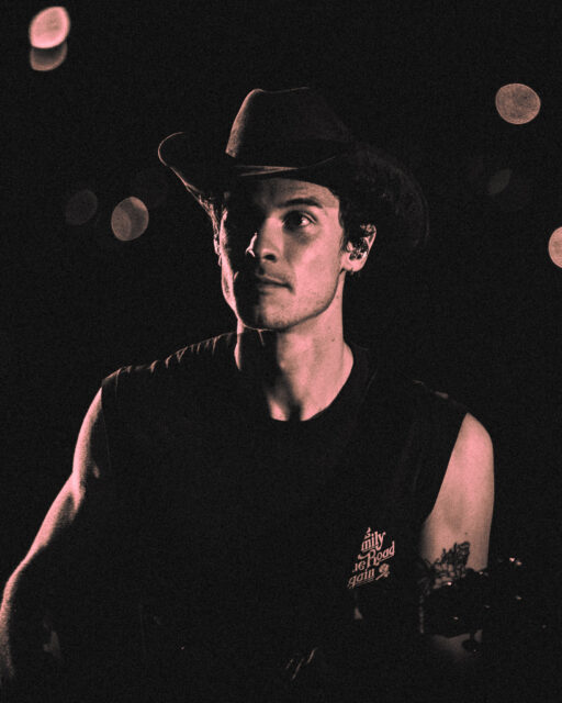 Desde miradas ardientes hasta energía magnética, las presentaciones en vivo de Shawn Mendes son pura delicia para la vista.