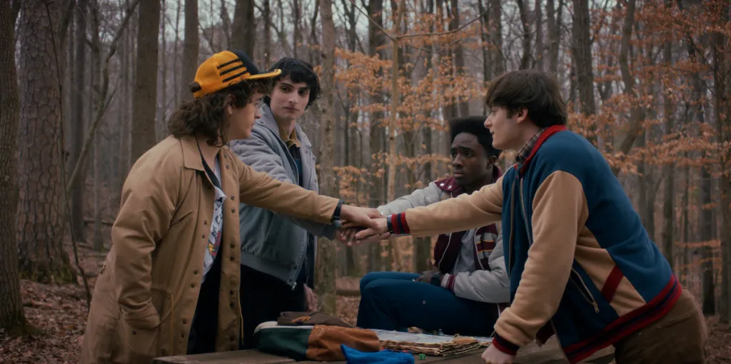 Gaten Matarazzo, Finn Wolfhard, Caleb McLaughlin y Noah Schnapp participan.