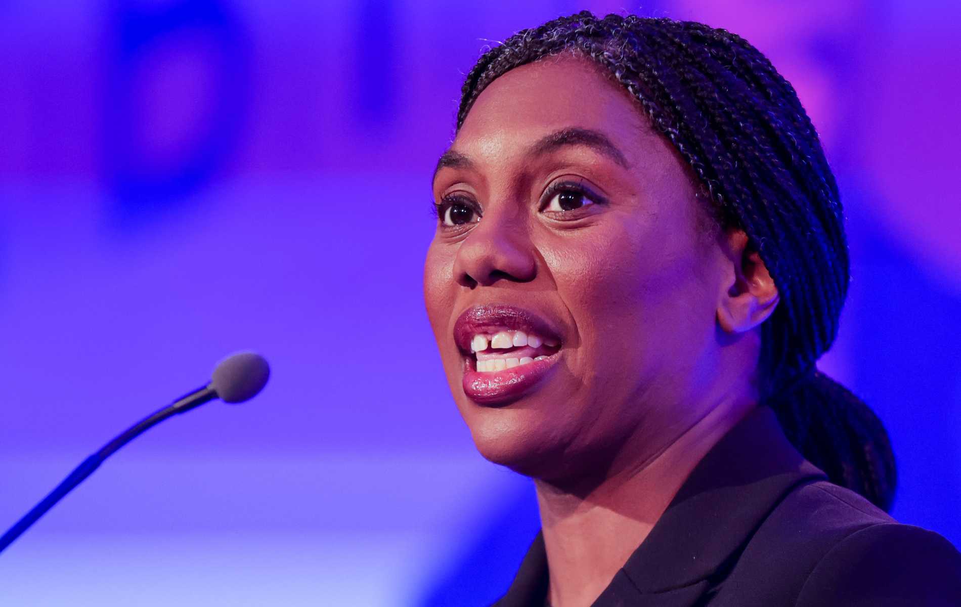 Kemi Badenoch exige el fin del ensayo sobre bloqueadores de la pubertad y afirma que "ningún niño nace en el cuerpo equivocado"