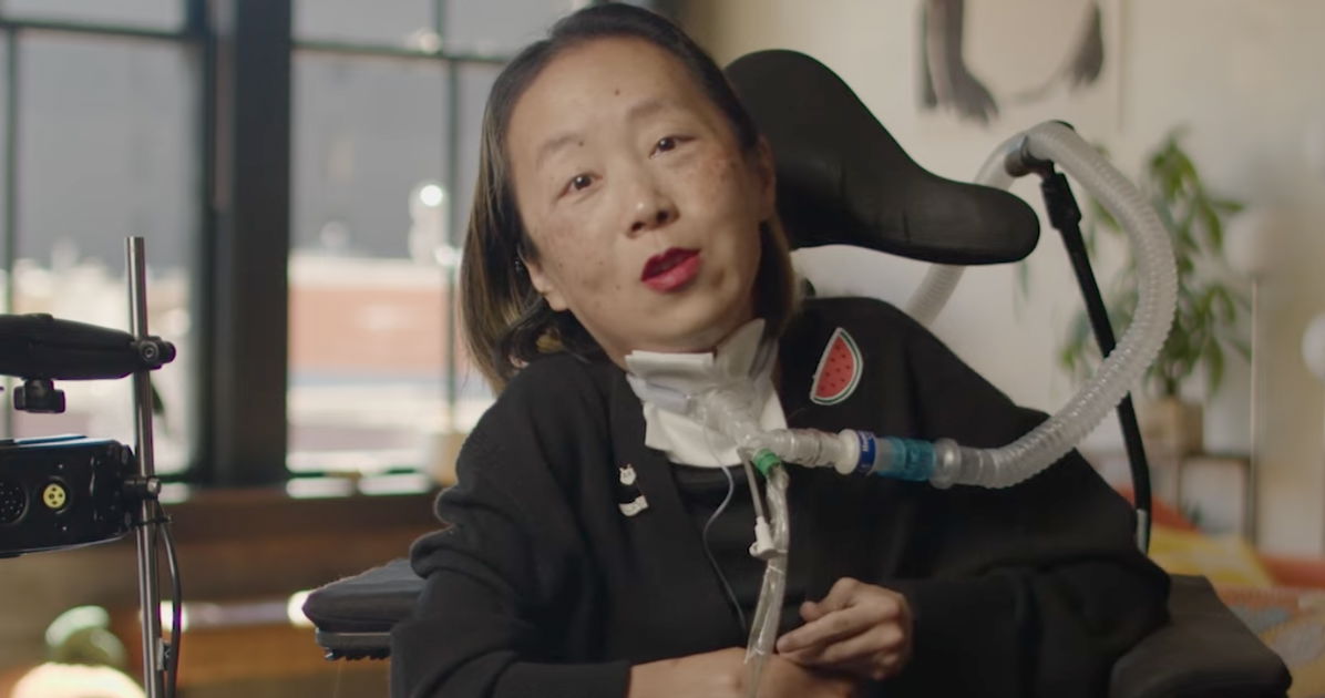 Alice Wong, innovadora defensora de la discapacidad queer, fallece a los 51 años