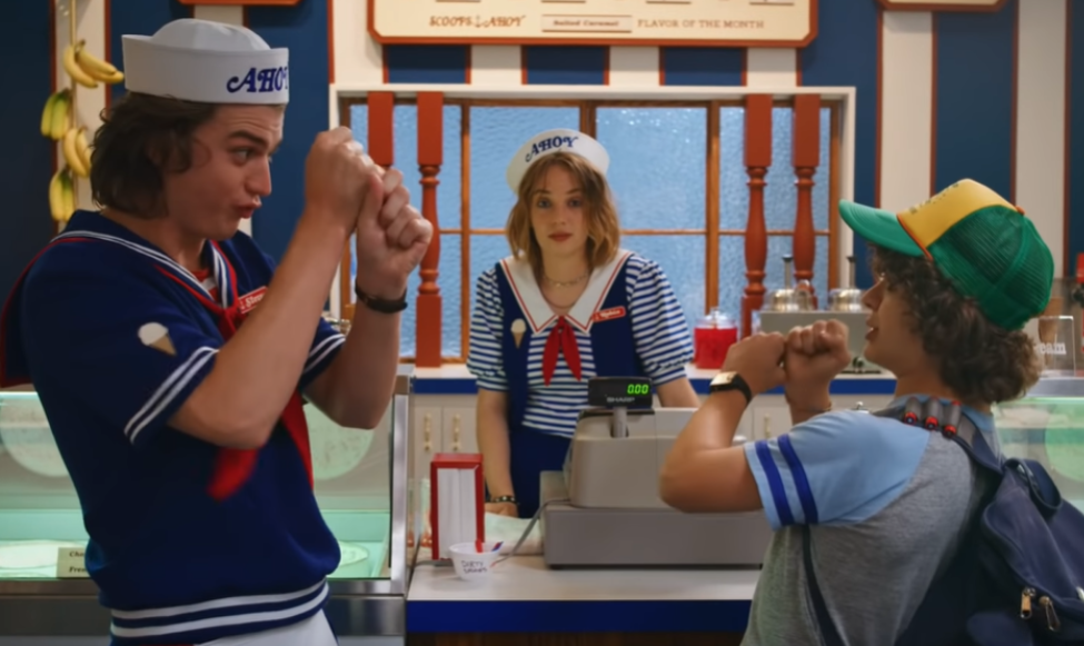 Es por eso que la estrella de Stranger Things, Maya Hawke, presionó para que su personaje fuera lesbiana