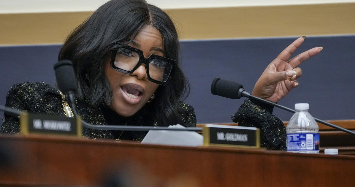 Jasmine Crockett critica el “cambio de opinión” de Marjorie Taylor Greene