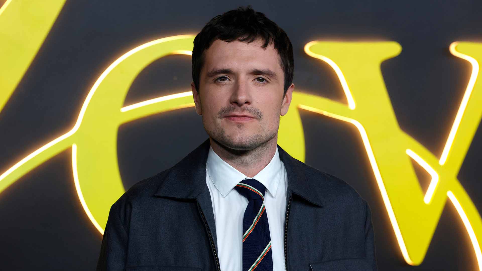 Josh Hutcherson comparte un mensaje para las muñecas: 'Simplemente joder, ¿verdad?'