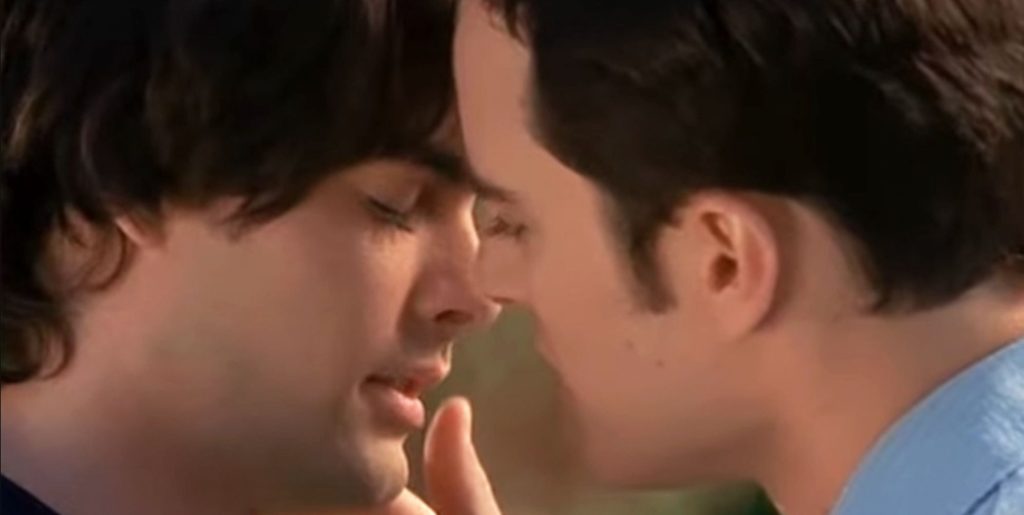 La estrella de Dawson's Creek, Kerr Smith, recuerda la protesta por el primer beso gay en la televisión estadounidense: "Probablemente me darían una paliza"