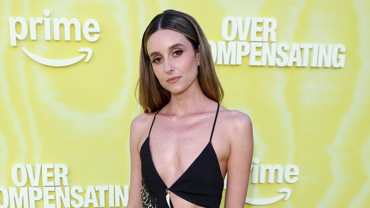 Mary Beth Barone lanzará el primer especial de comedia de Netflix, 'Galaxy Brain'