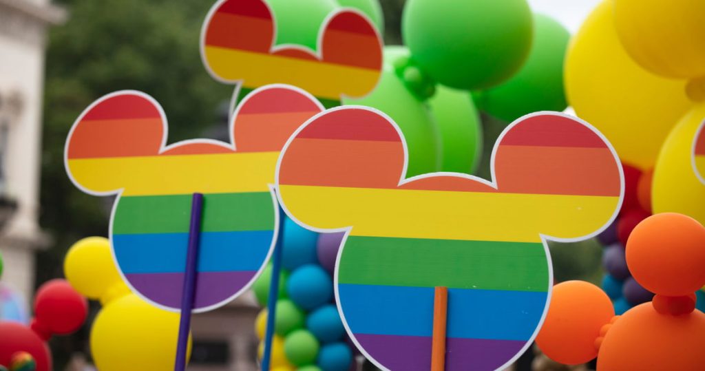 Protesta “patética” de MAGA planeada en Disneyland el mismo día del evento Gay Days