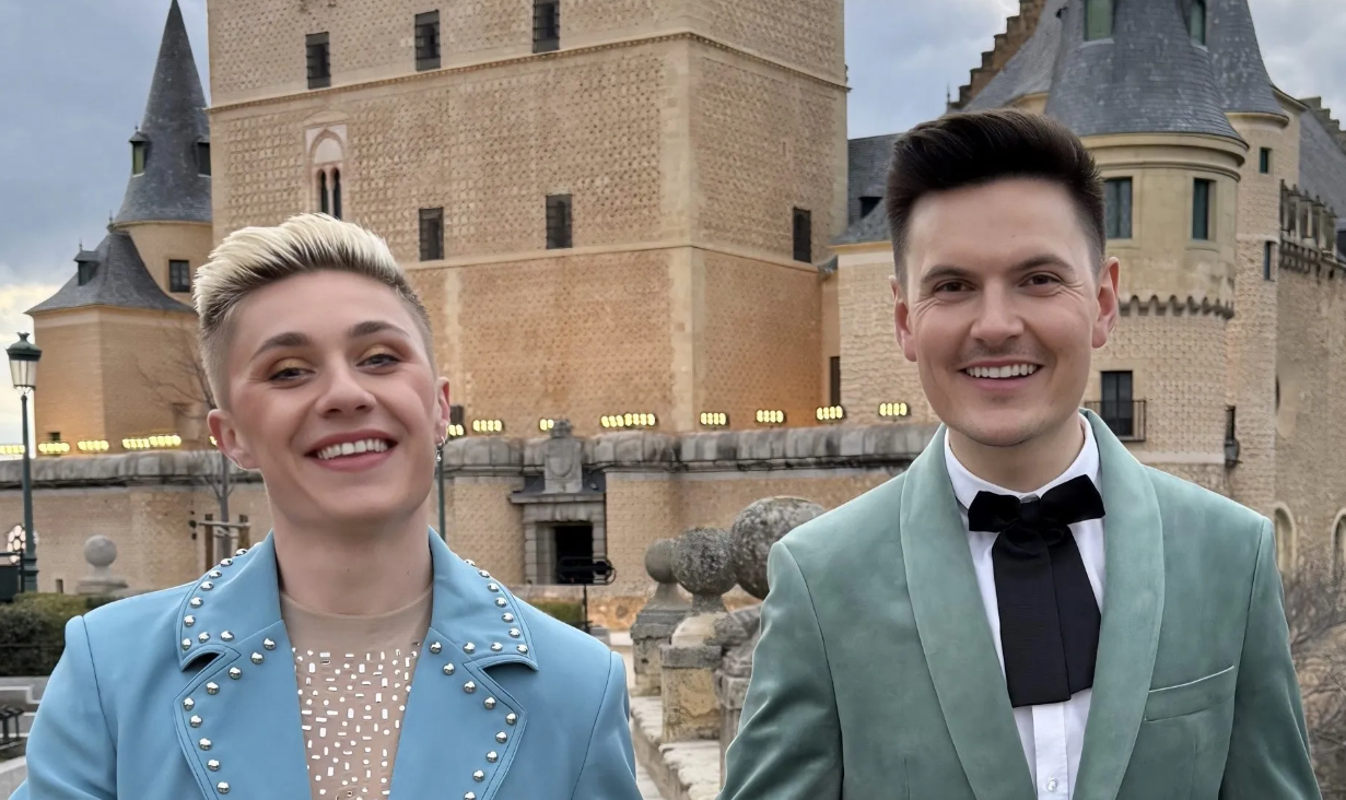 Una pareja LGBTQ+ habla sobre su viaje de adopción: "Quiero ser el padre que no tuve cuando era niño"