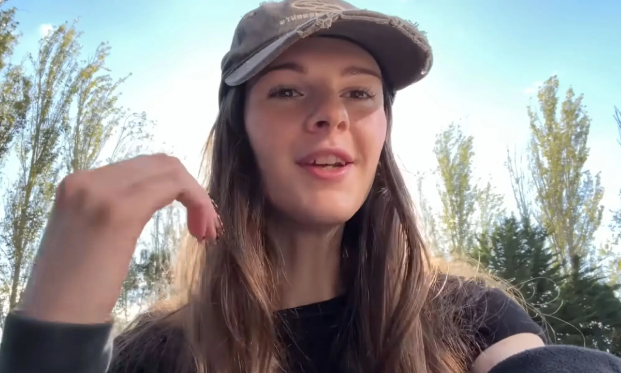 F1NN5TER 'no esperaba' una reacción trans por el anuncio de Anne Health