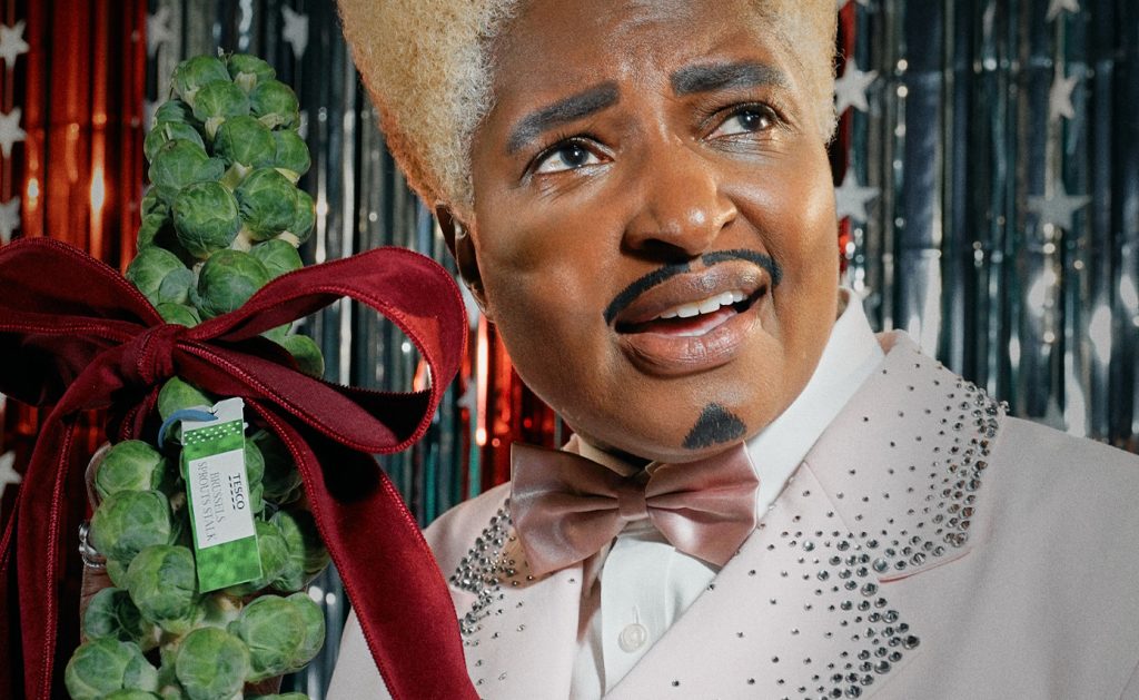 ¡Felices vacaciones gays! (¿demasiado pronto?) Está claro que los maricas ganan la Navidad. He aquí por qué...