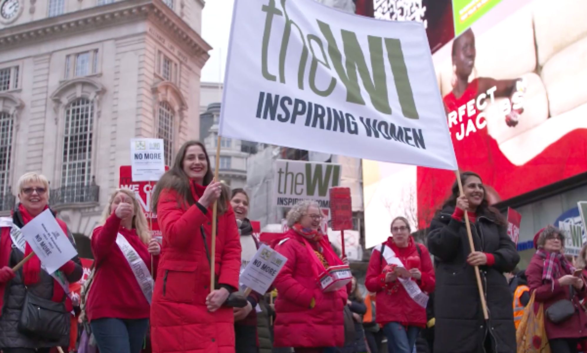 Los hombres trans ahora pueden unirse al Instituto de la Mujer según una nueva política