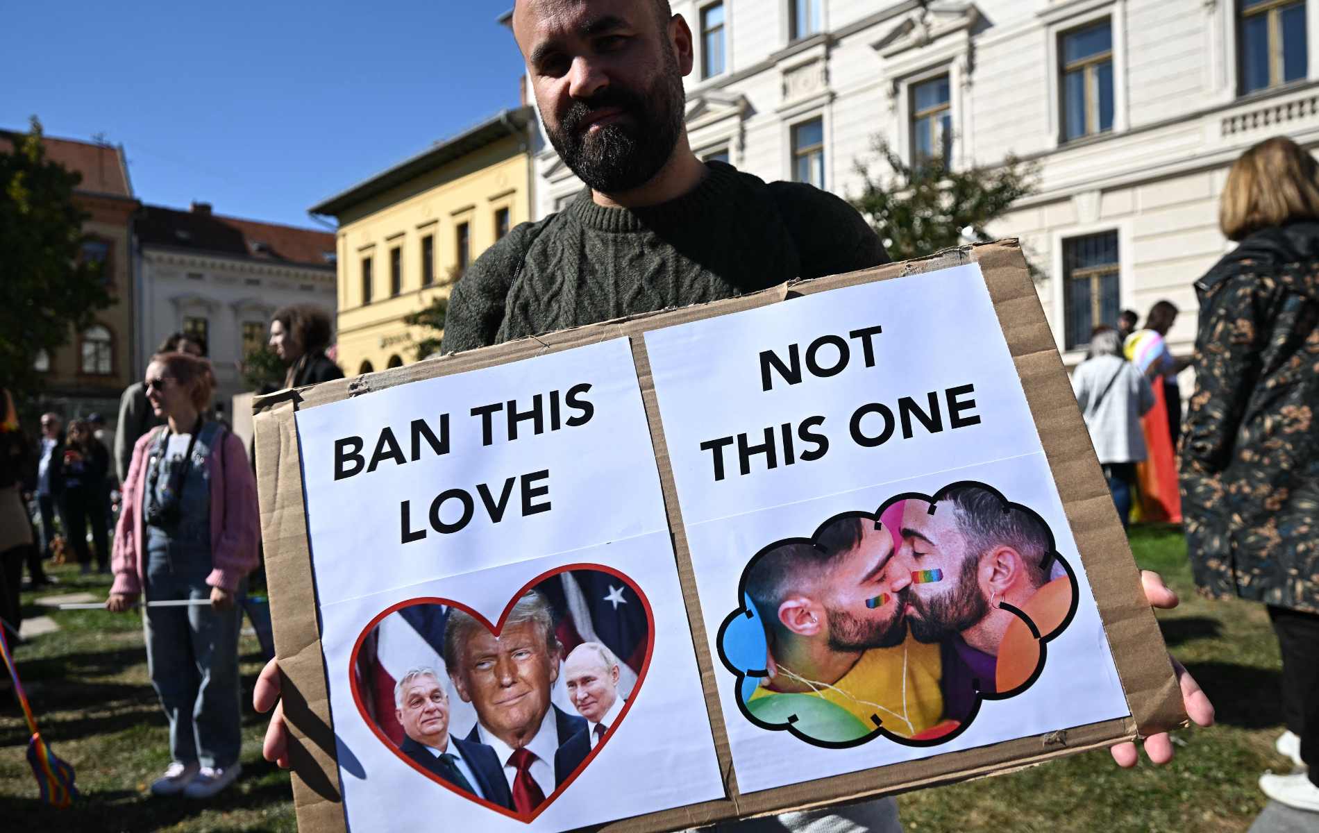 Profesor enfrentado a la cárcel por organizar la Marcha del Orgullo no se arrepiente de nada: "La gente queer existe"
