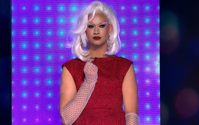 ¡El ícono de Drag Race, Tia Kofi, conquista la serie de la BBC y dona £ 5 mil a la organización benéfica LGBTQIA +!