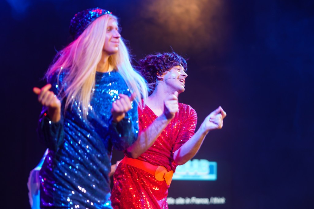 Joseph Martin y Linus Karp en El príncipe en forma