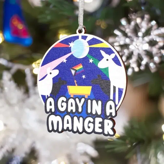 'Un adorno gay en un pesebre'. 