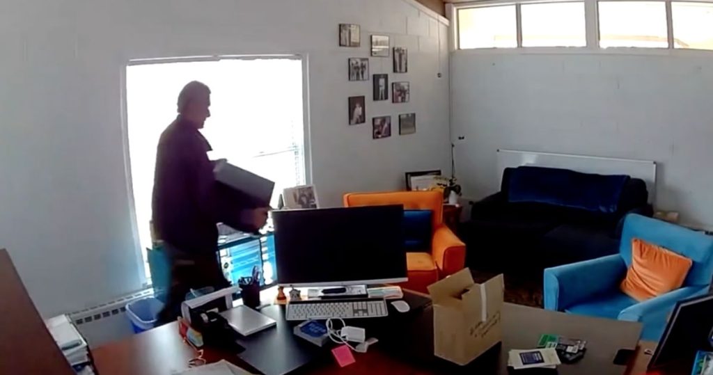 Centro juvenil LGBTQ+ obligado a cerrar después de que un ladrón robó su fondo de emergencia de $10,000