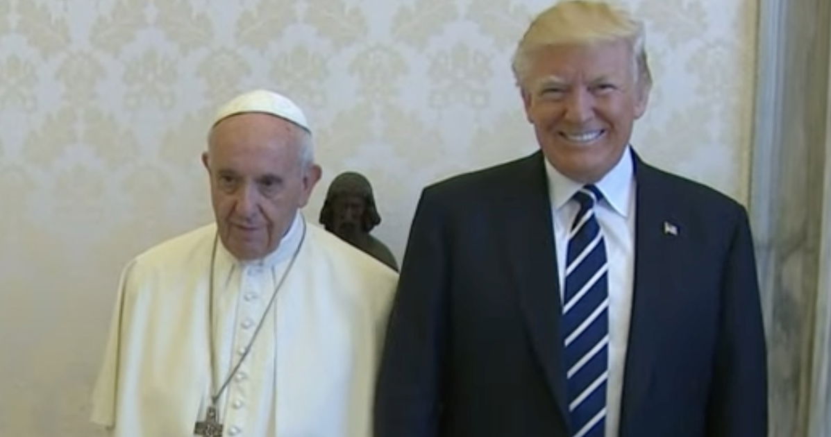 Donald Trump es ridiculizado como “verdadero psicópata” por una publicación extraña sobre el Papa