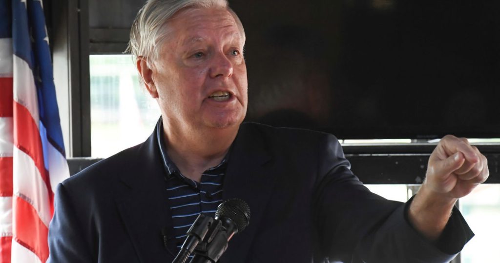 "Es bien sabido" que Lindsey Graham es gay, testifica en declaración un aliado de Trump