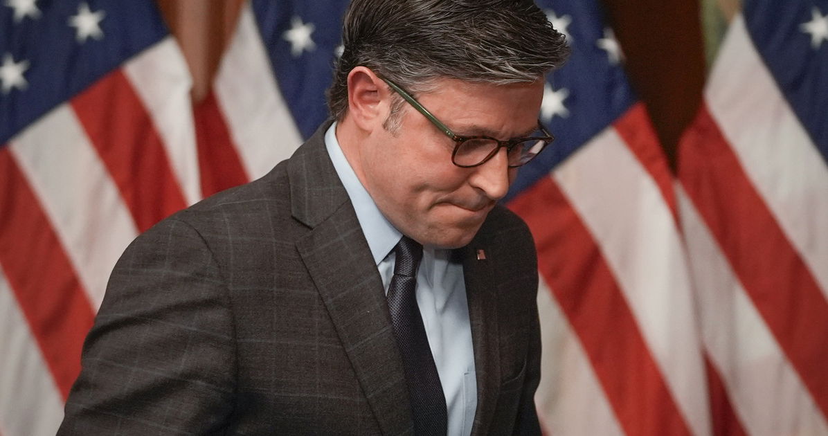 Los republicanos del MAGA amenazan con devastar a Mike Johnson si no cumple todas sus promesas