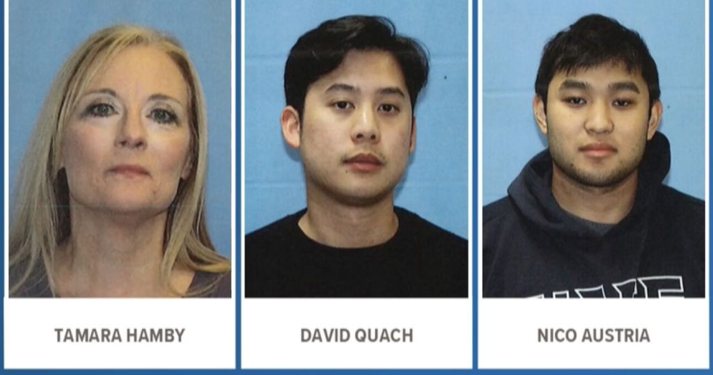 Madre homofóbica supuestamente contrató matones para secuestrar a su propia hija y enseñarle sobre el “mal”