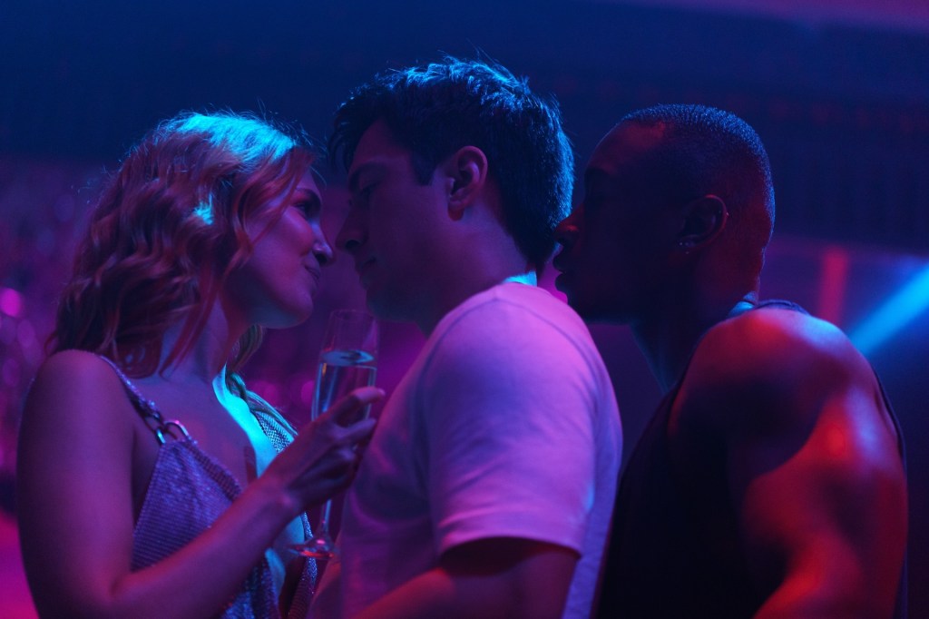 Sophie Nélisse como Rose Landry, Hudson Williams como Shane Hollander y Devanté Senior como Miles