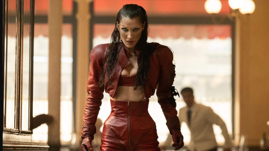 Bella Hadid en La Belleza (FX) 