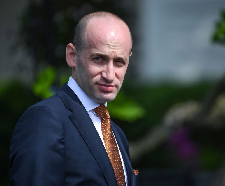 Stephen Miller, asesor principal de políticas de la Casa Blanca, durante la lista de huevos de Pascua de la Casa Blanca de 2019