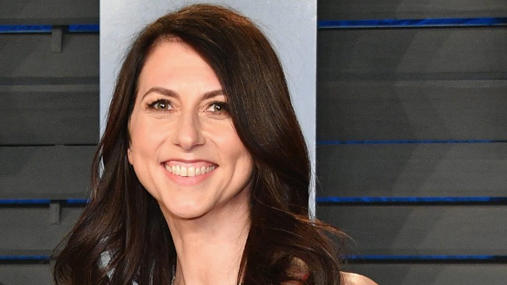 MacKenzie Scott dona 45 millones de dólares al proyecto Trevor en medio de la crisis de salud mental de los jóvenes LGBTQ+