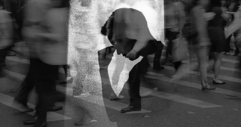 “Me siento como si estuviera viviendo en el infierno”: una viuda afligida lamenta la fea homofobia que Trump ha desenterrado