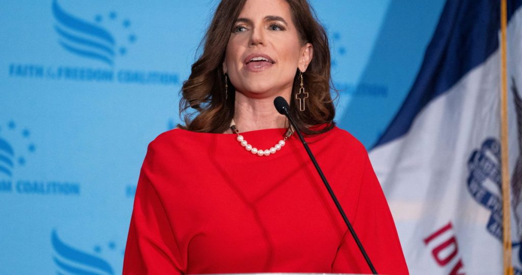 Nancy Mace dice que vive “escondida” mientras la mujer que le envió amenazas de muerte se prepara para declararse culpable