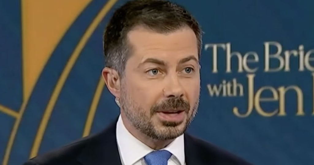 Pete Buttigieg: ICE y Trump están “violando la ley” y ahora es el “momento decisivo” para EE.UU.