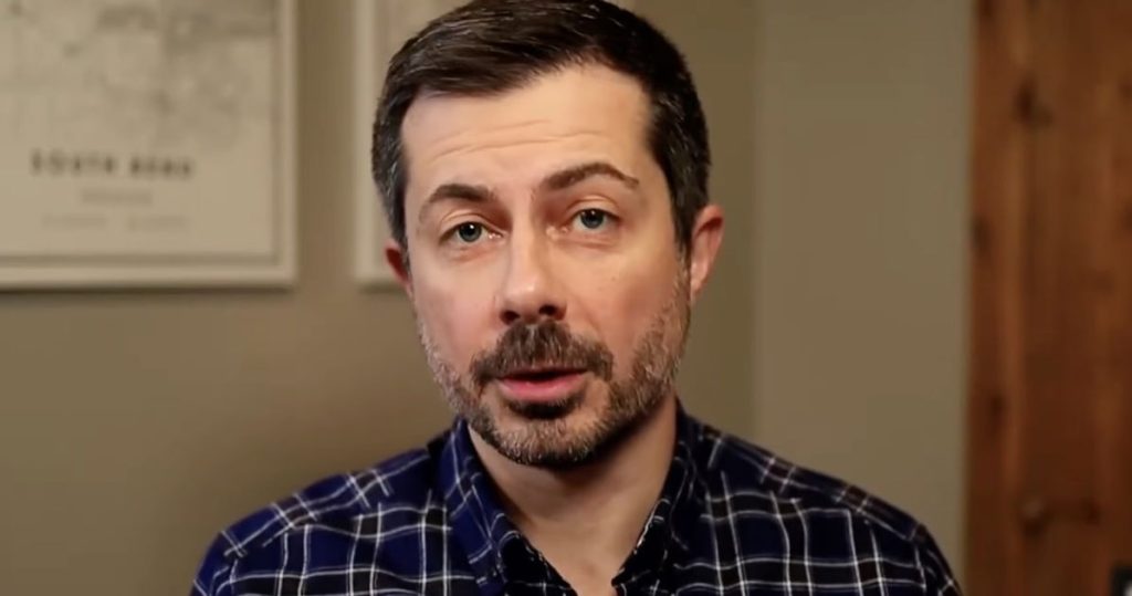 Pete Buttigieg critica las amenazas “locas” y “peligrosas” de Trump contra Groenlandia
