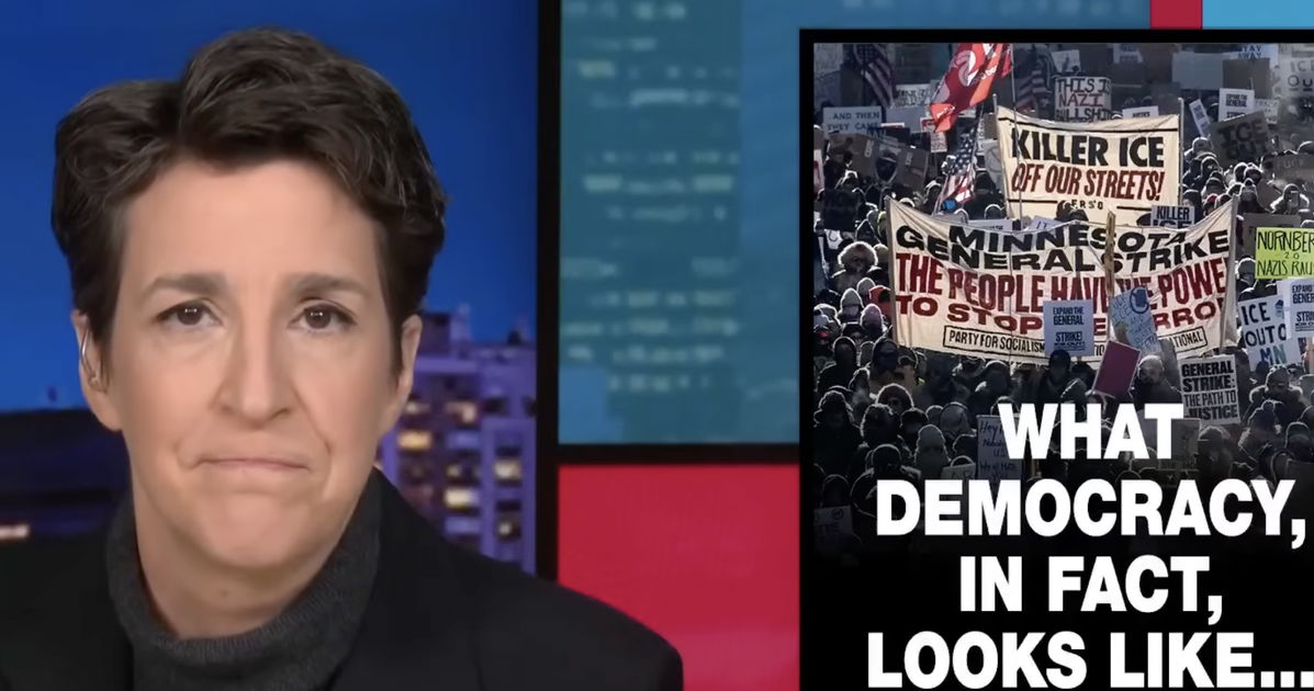 Rachel Maddow elogia “al pueblo” por obligar a Trump a actuar: “La protesta pacífica e implacable funciona”