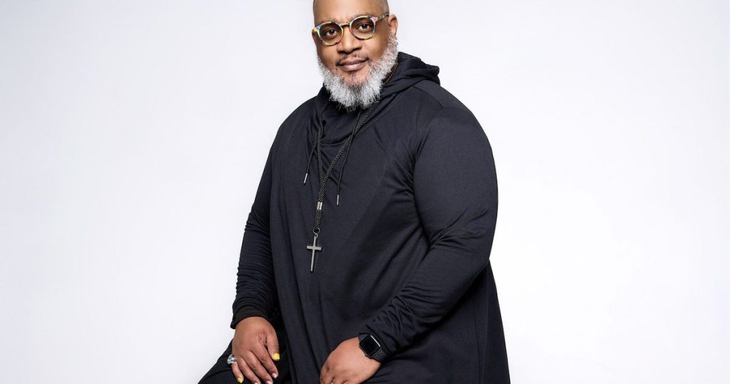 Soy un hombre sureño negro gay que nunca se sintió seguro en la iglesia. He aquí por qué todavía me convertí en pastor.