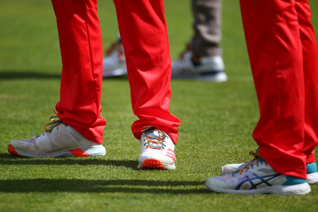 Una nueva encuesta 'triste' muestra que muchas personas LGBTQ+ sienten que su sexualidad les impide hacer ejercicio