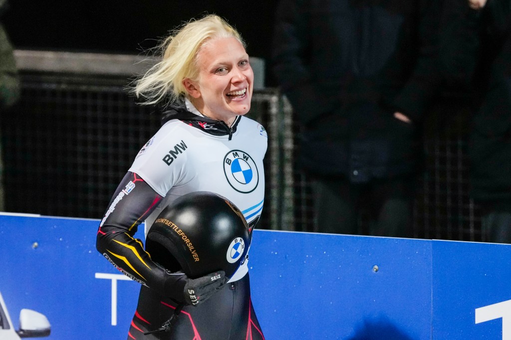 Kim Meylemans de Bélgica compite en el Skeleton femenino