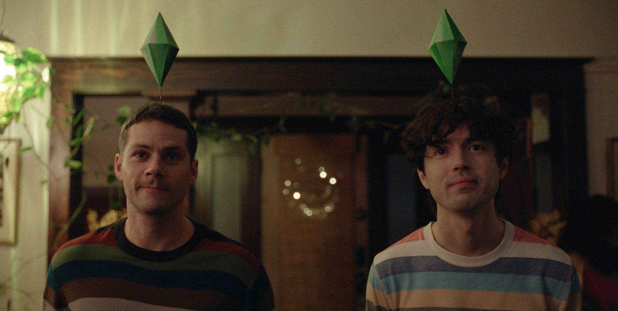 James Sweeney de Twinless: "La filtración de la escena de sexo fue una mierda; la retiraron de su estreno en Francia por eso"