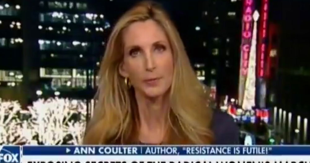 Ann Coulter dijo algo tan tonto sobre Trump que todos se burlan de ella