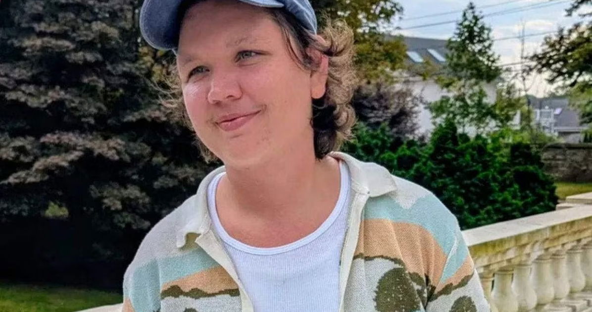 Comediante trans salva heroicamente a un bebé de ahogarse en un lago helado